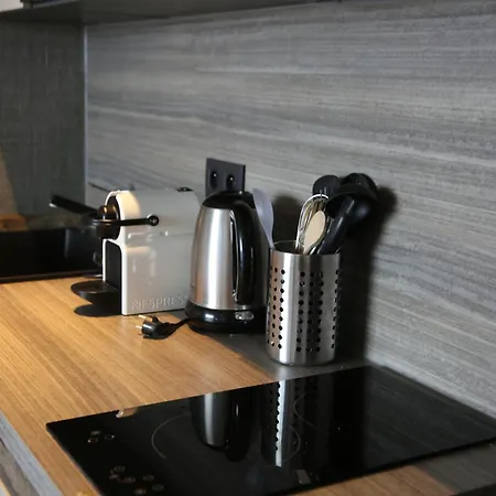 Val Tho - New - In - Near Slalom アパート ヴァル・トランス